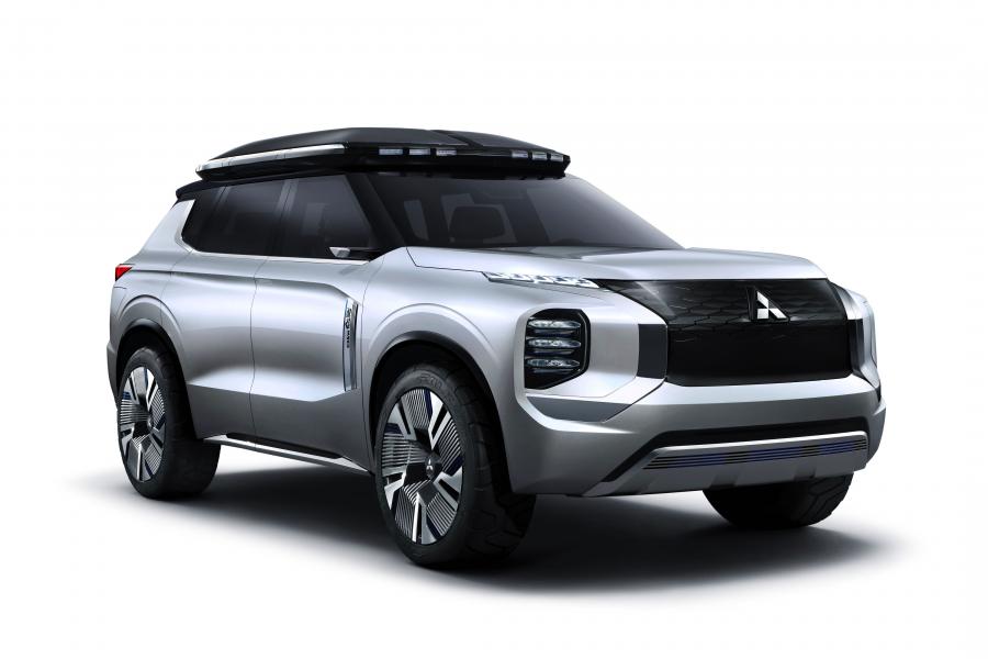  Mitsubishi Engelberg Tourer 2019 года  (фото 7 из 38)